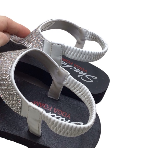 Skechers Cali Meditation Rock Crown Sandals Women’s 7 Rhinestone Yoga Foam - Picture 9 of 11